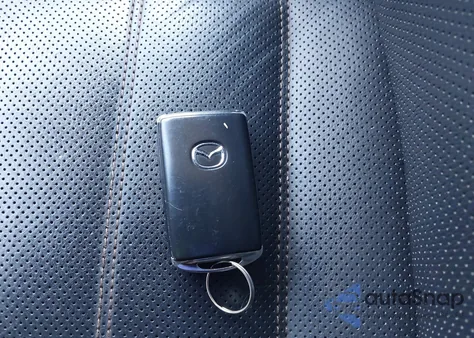 2021 Mazda Cx-5 Grand Touring z USA, uszkodzony, nr VIN JM3KFBDM6M0453696